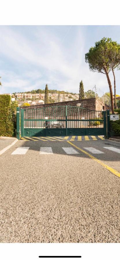 Studio Vue Mer /Parking Privatif Saint-Raphaël Extérieur photo